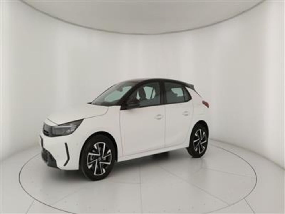 Opel Corsa nuova a Bari (2)