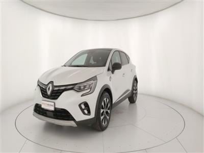 Renault Captur 1.6 full hybrid Techno 145cv auto del 2022 usata a Bari