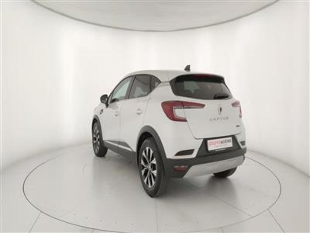 Renault Captur usata a Bari (5)