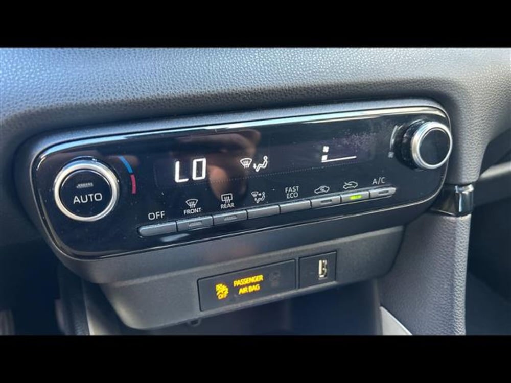 Toyota Yaris Cross usata a Parma (9)