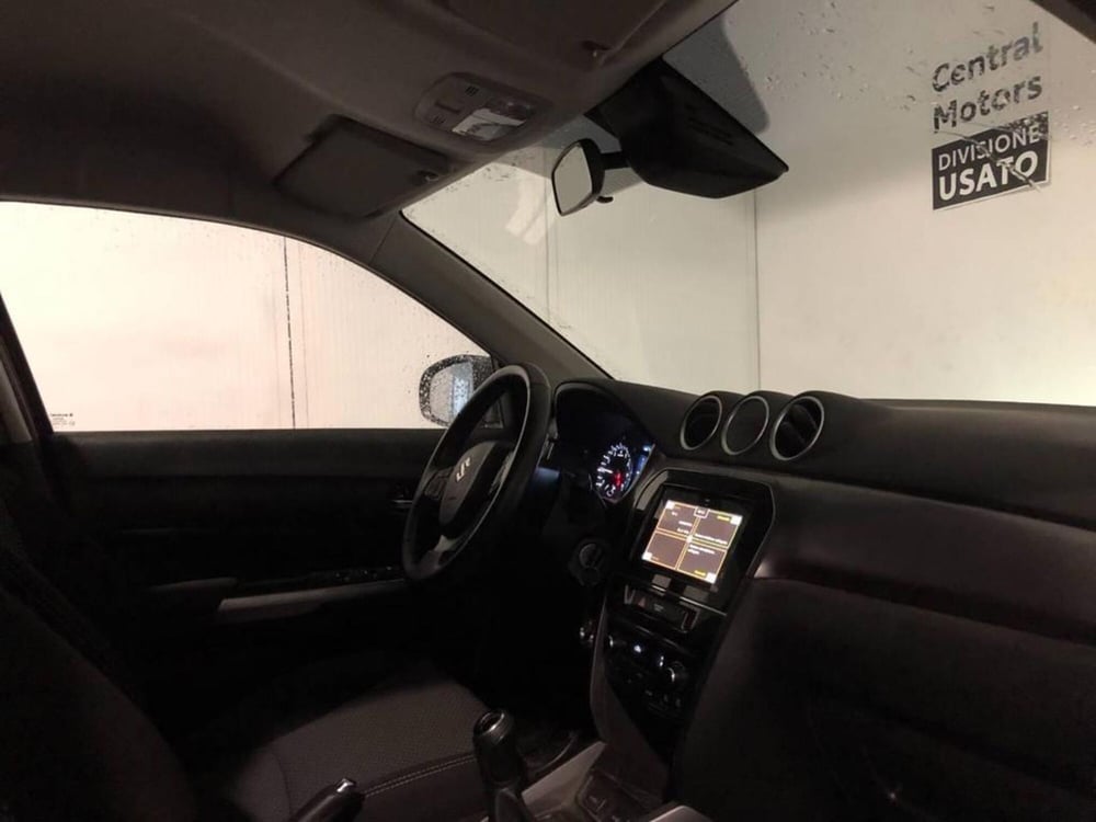 Suzuki Vitara usata a Torino (8)