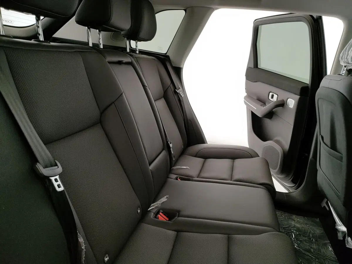 Leapmotor C10 nuova a Caserta (14)