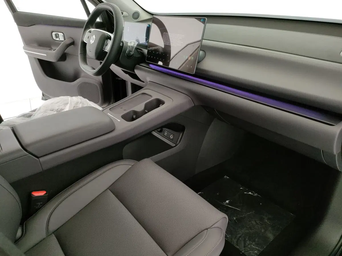 Leapmotor C10 nuova a Caserta (15)