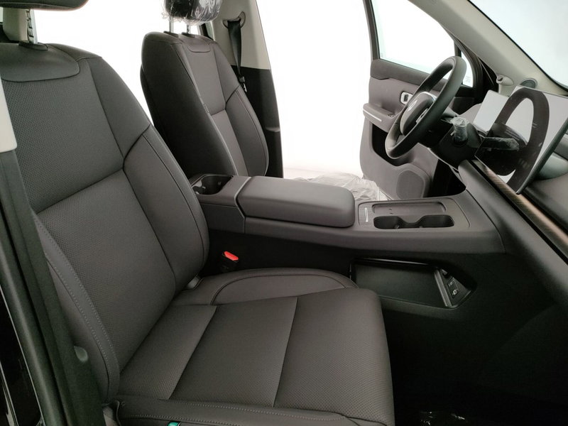 Leapmotor C10 nuova a Caserta (16)