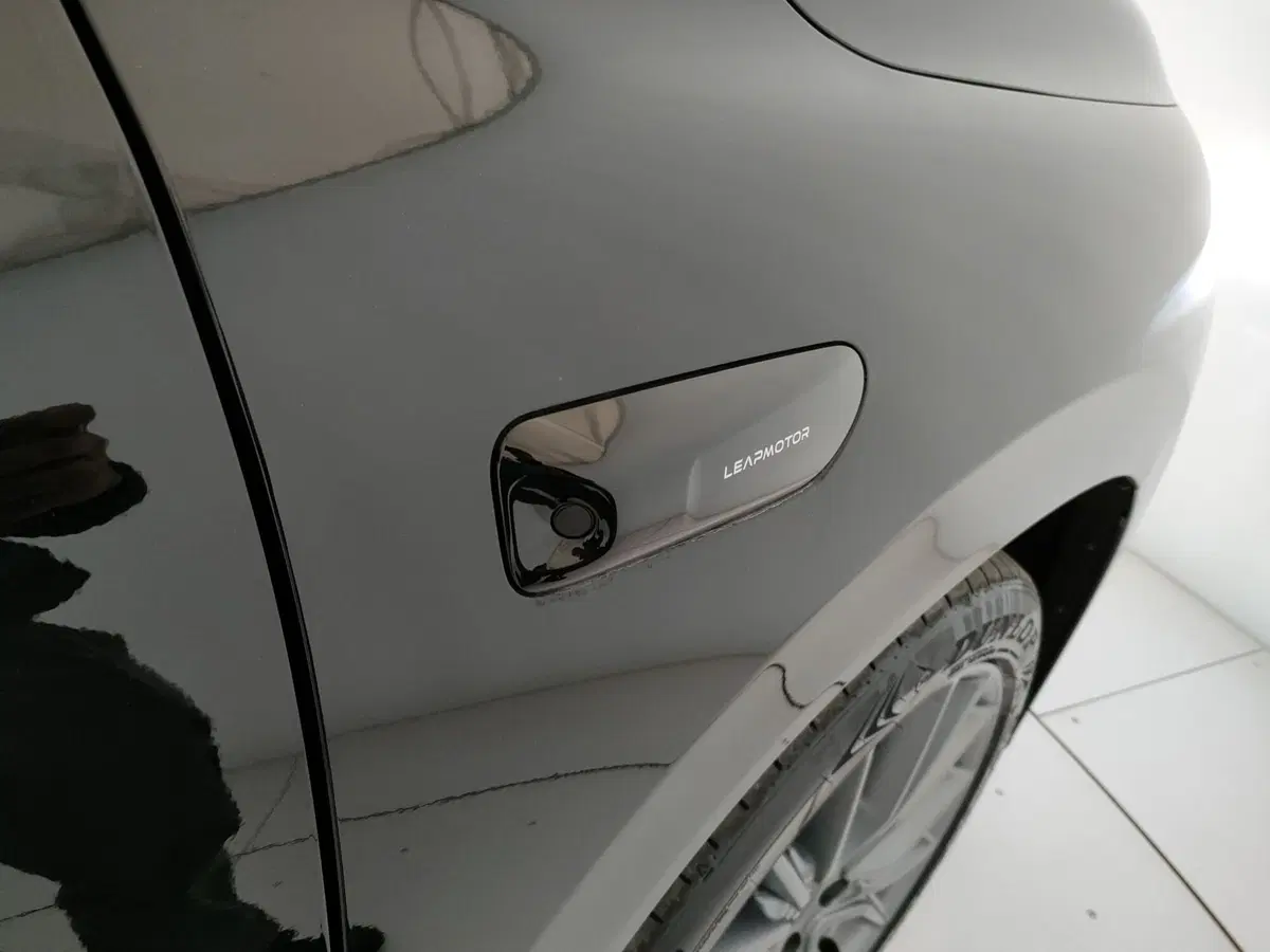 Leapmotor C10 nuova a Caserta (18)