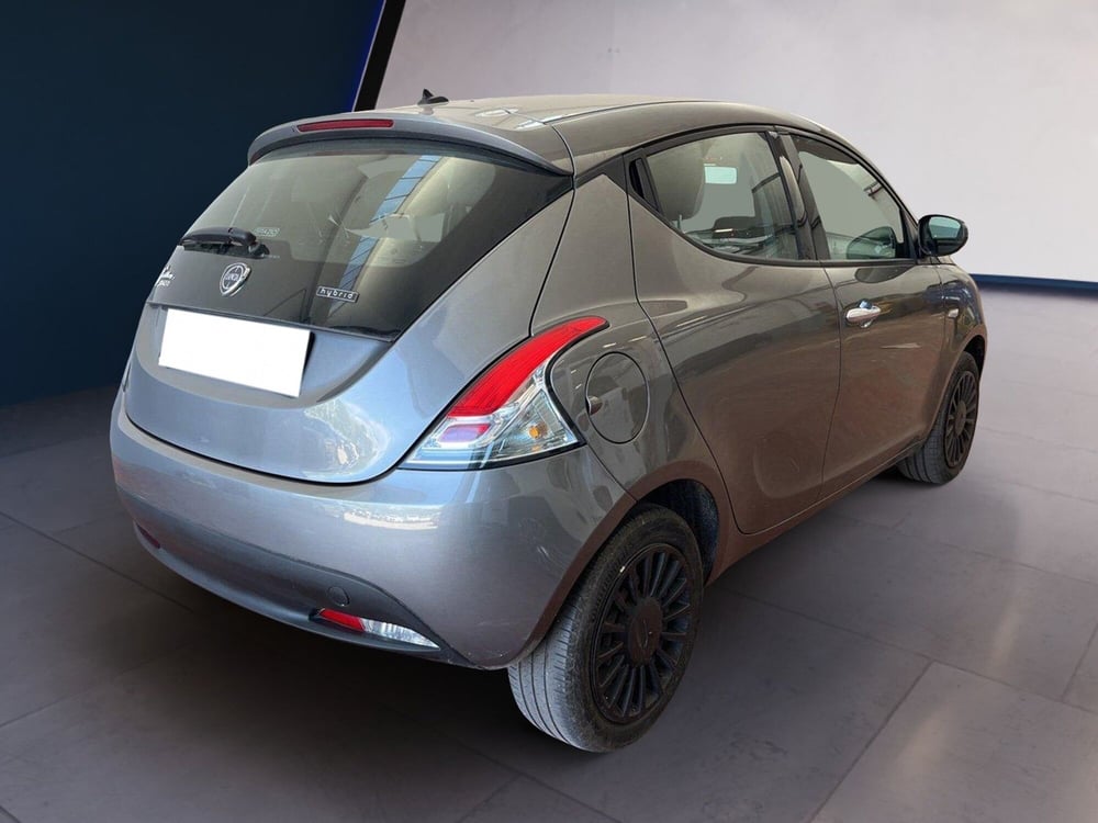 Lancia Ypsilon usata a Torino (4)