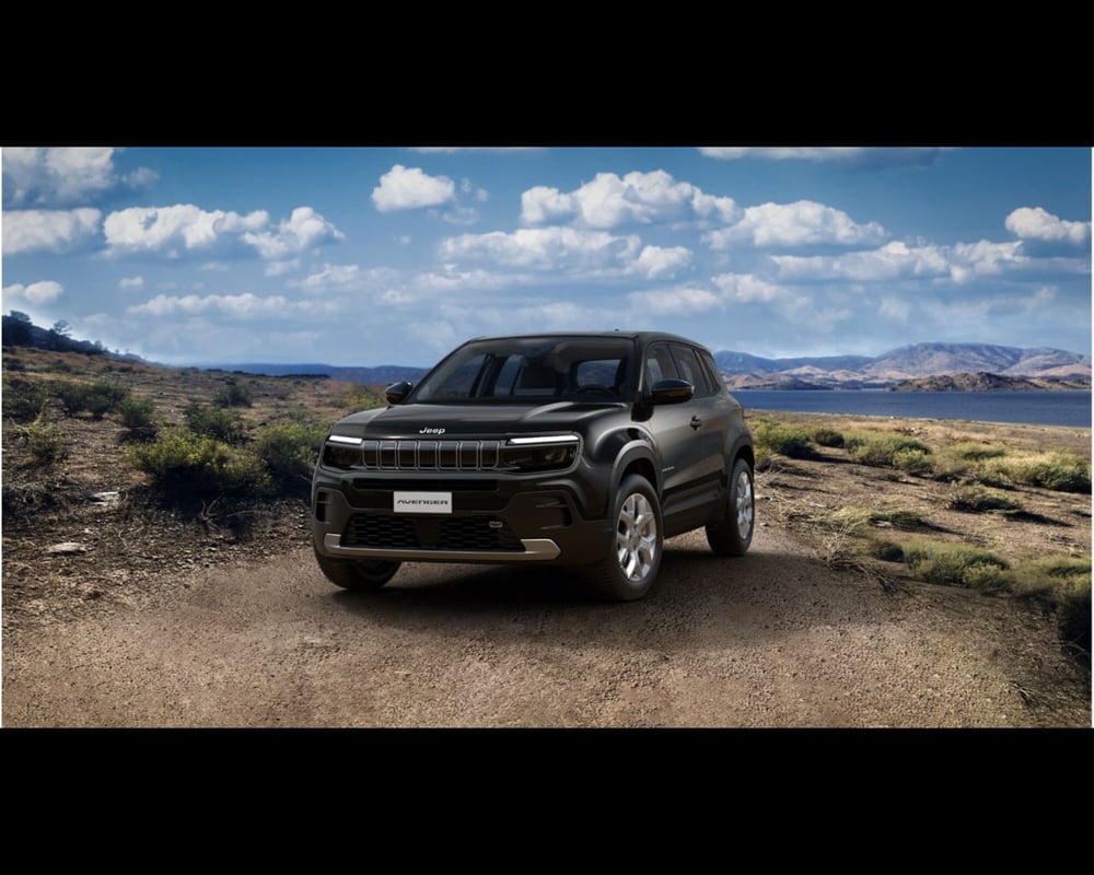 Jeep Avenger nuova a Torino