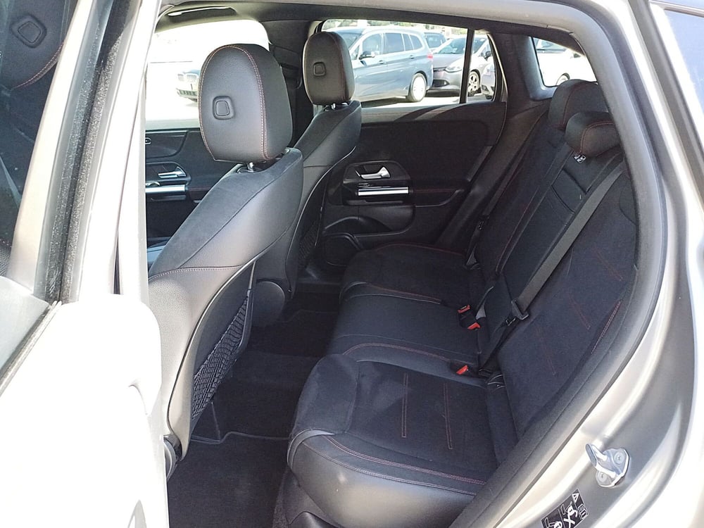 Mercedes-Benz GLA SUV usata  (8)
