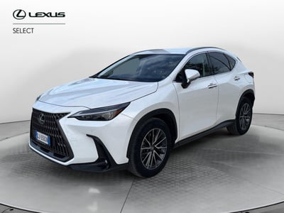 Lexus NX Plug-in 4WD Premium del 2022 usata a Ragusa