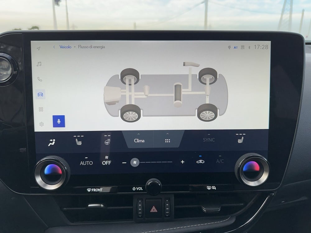 Lexus NX usata a Ragusa (12)