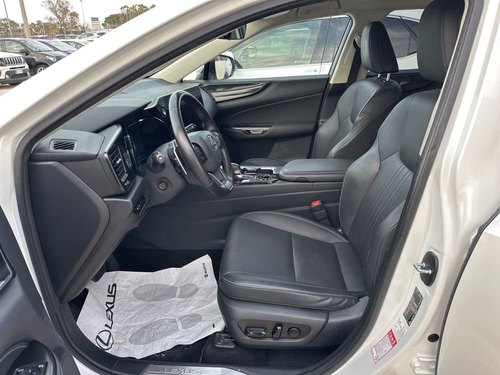 Lexus NX usata a Ragusa (8)