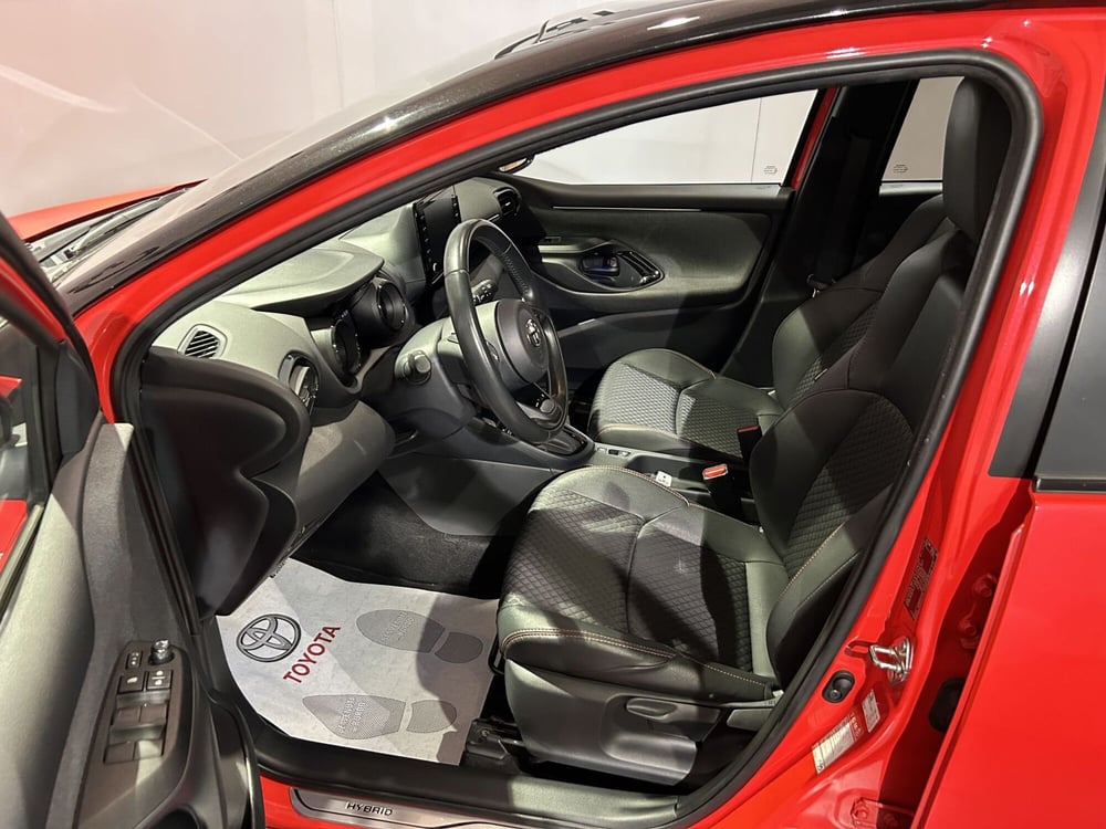 Toyota Yaris usata a Milano (11)