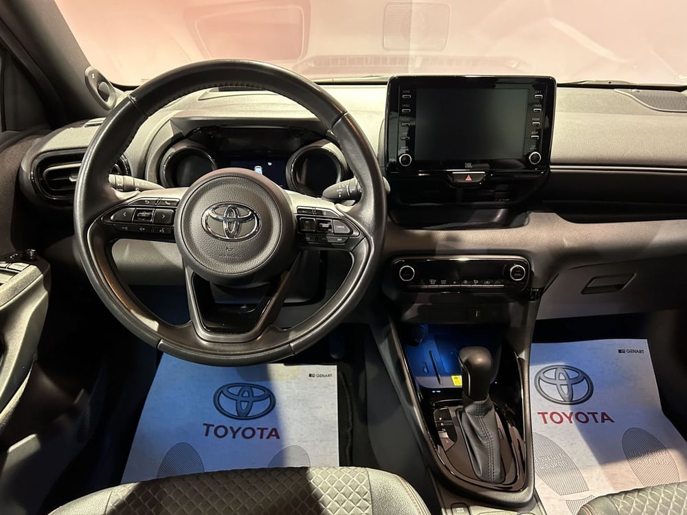 Toyota Yaris usata a Milano (8)