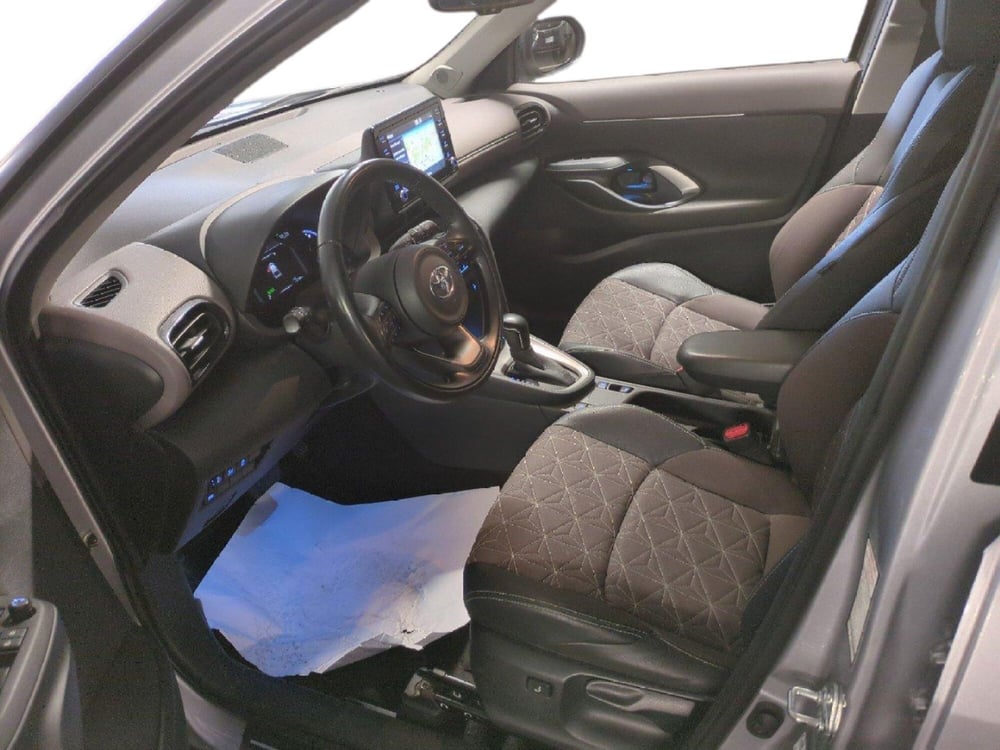 Toyota Yaris Cross usata a Milano (11)