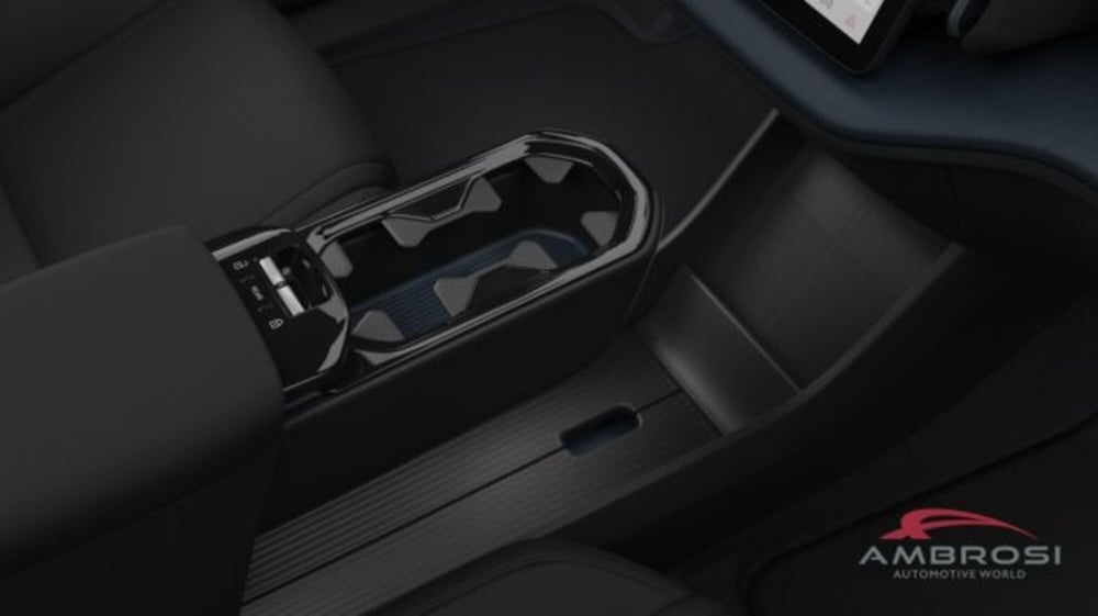 Volvo EX30 Cross Country nuova a Perugia (11)