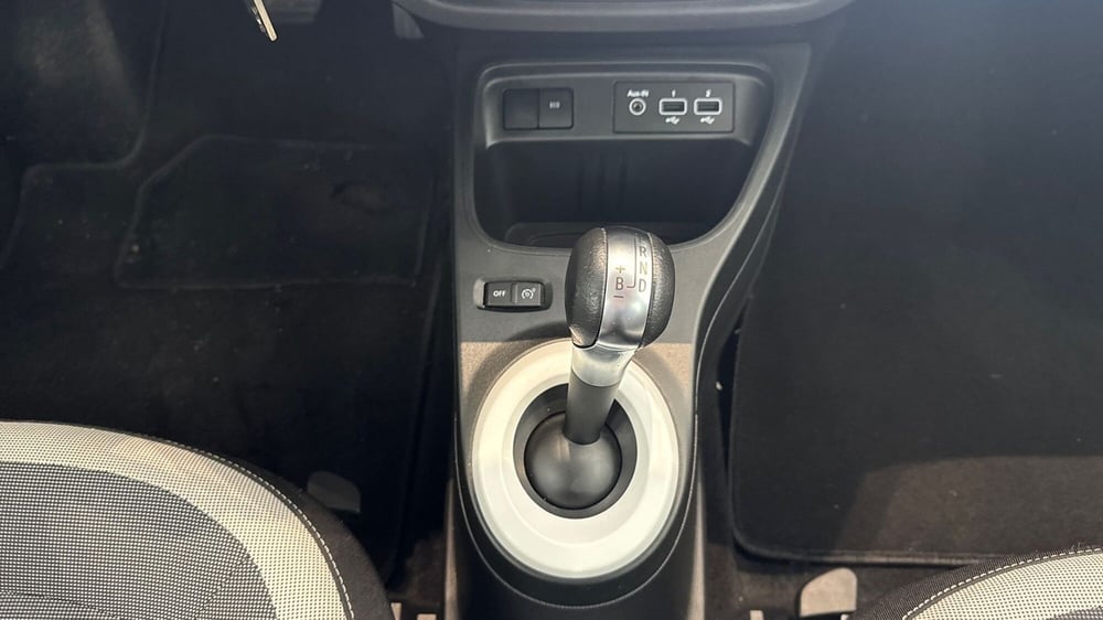 Renault Twingo usata a Viterbo (17)