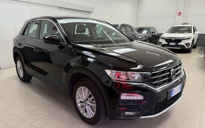 Volkswagen T-Roc 2.0 TDI SCR Business BlueMotion Technology del 2021 usata a Vigevano