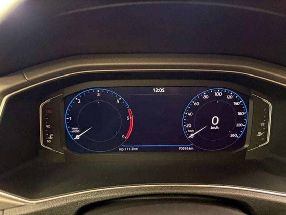 Volkswagen T-Roc usata a Pavia (12)