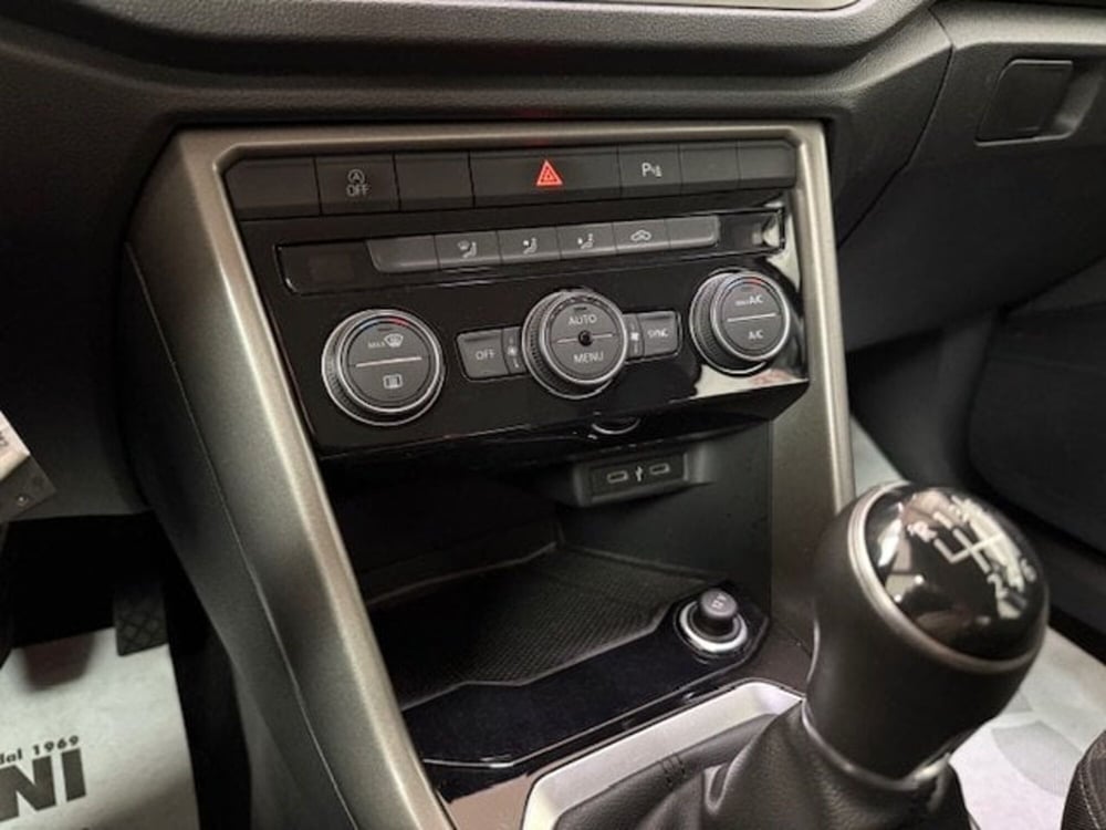 Volkswagen T-Roc usata a Pavia (14)