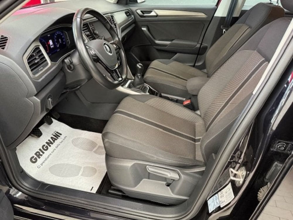 Volkswagen T-Roc usata a Pavia (9)