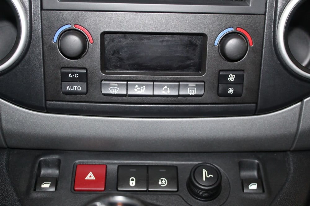 Peugeot Partner usata a Cremona (13)