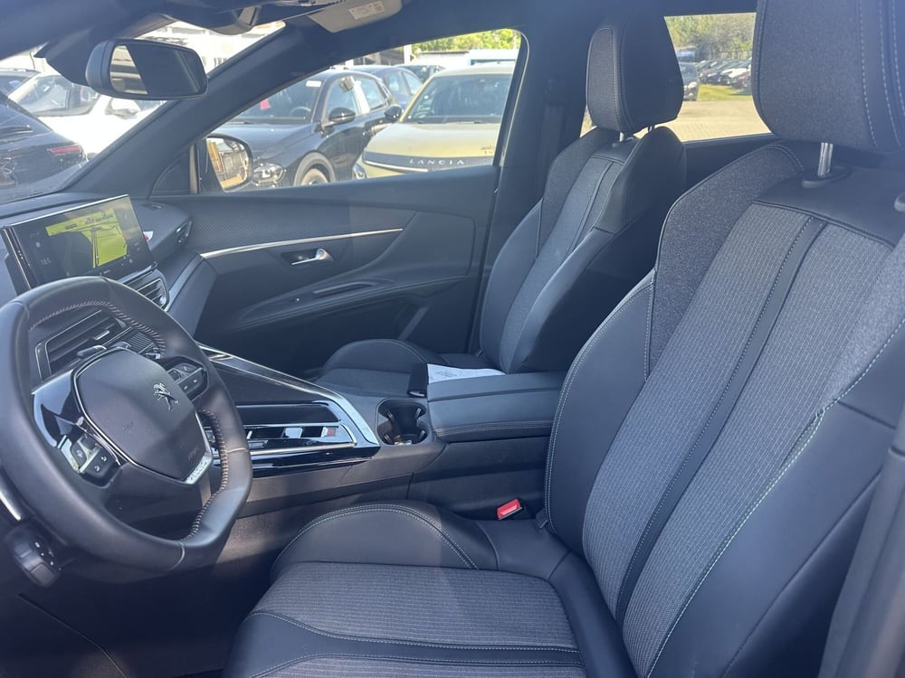 Peugeot 5008 usata a Milano (14)
