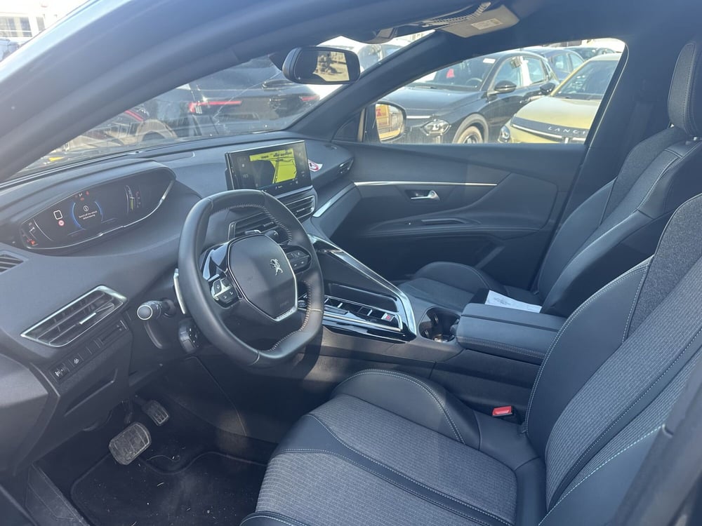 Peugeot 5008 usata a Milano (15)