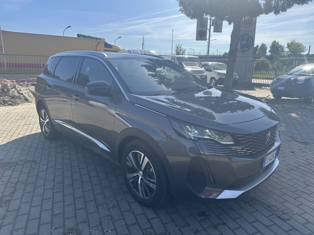 Peugeot 5008 usata a Milano (5)