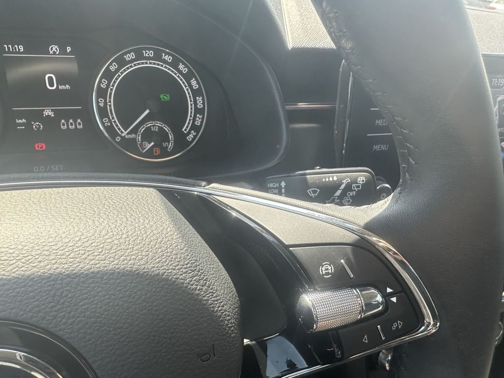 Skoda Kamiq usata a Milano (19)