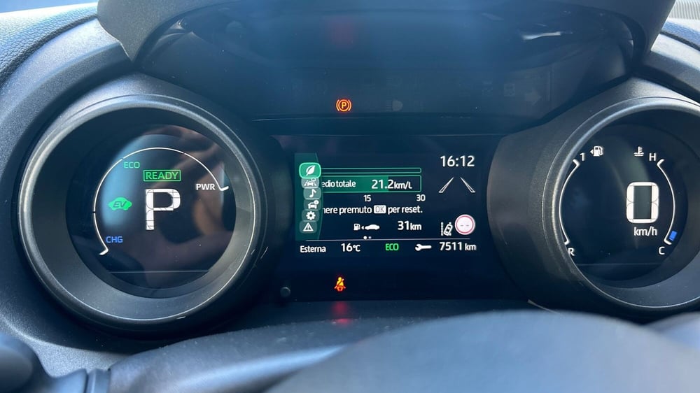 Toyota Yaris Cross usata a Parma (12)