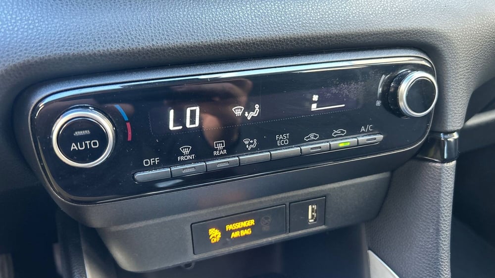Toyota Yaris Cross usata a Parma (9)