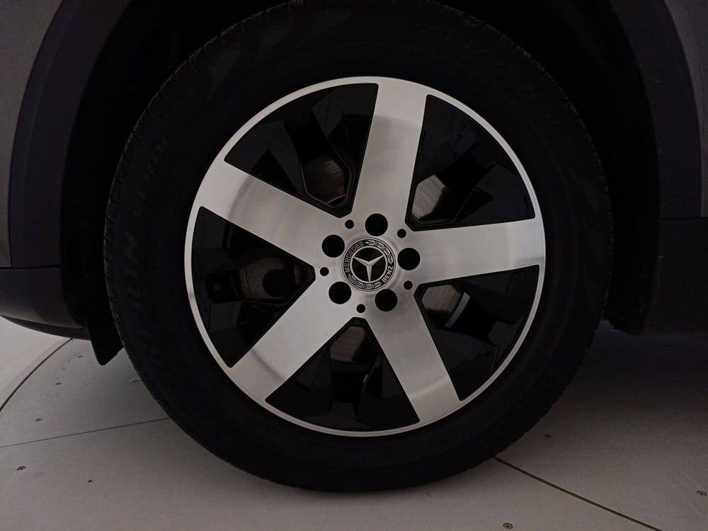 Mercedes-Benz GLB usata a Bari (14)