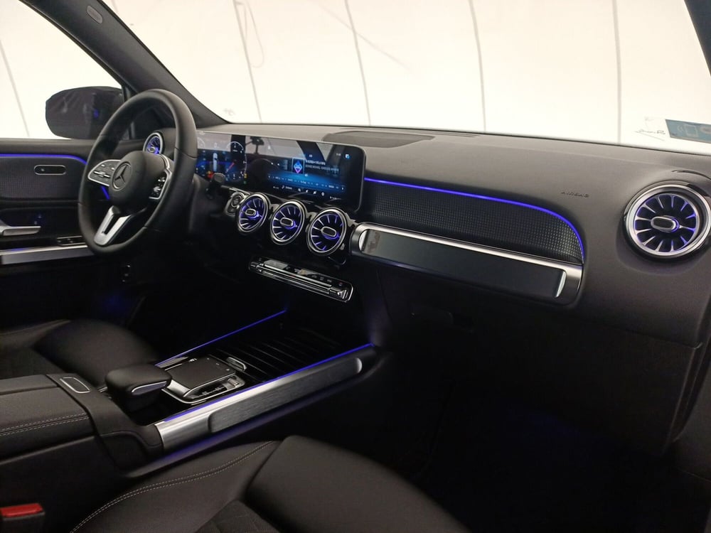 Mercedes-Benz GLB usata a Bari (7)