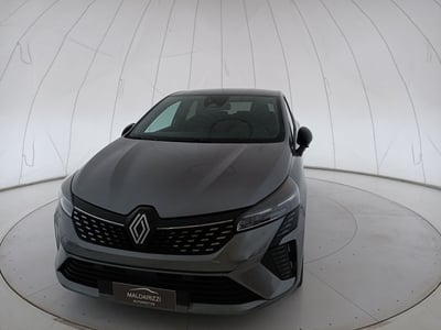 Renault Clio 1.0 tce Techno 90cv del 2024 usata a Bari