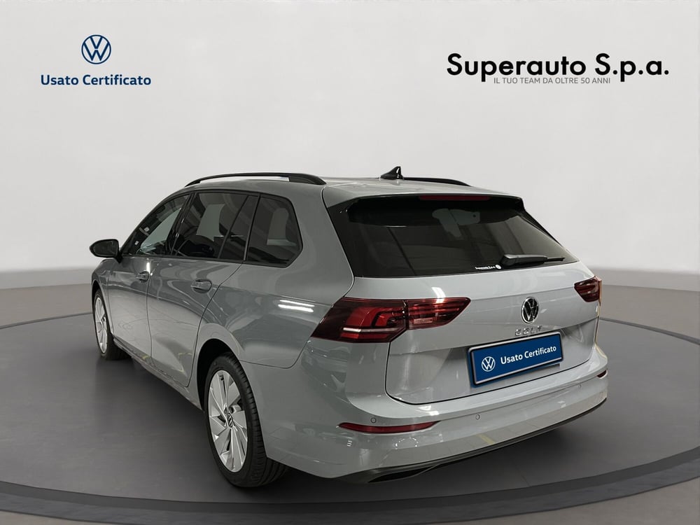 Volkswagen Golf nuova a Padova (4)
