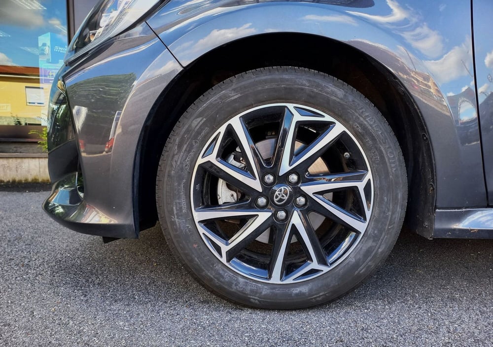 Toyota Yaris usata a Milano (13)