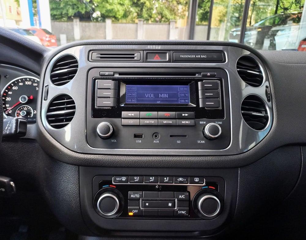 Volkswagen Tiguan usata a Milano (10)