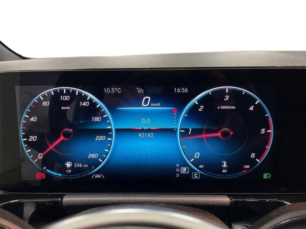 Mercedes-Benz GLA SUV usata a Macerata (9)