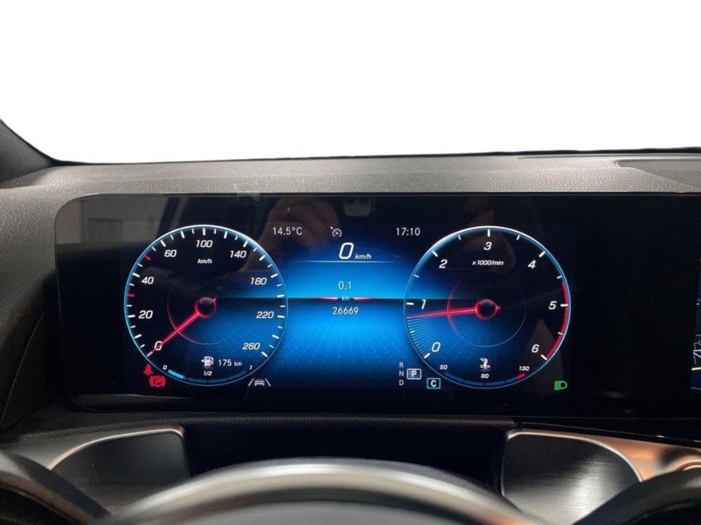Mercedes-Benz GLB usata a Rimini (9)