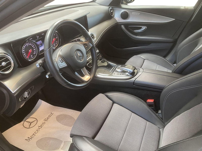 Mercedes-Benz Classe E usata a Napoli (11)