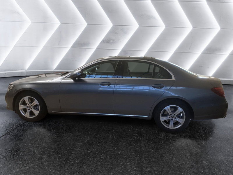 Mercedes-Benz Classe E usata a Napoli (4)