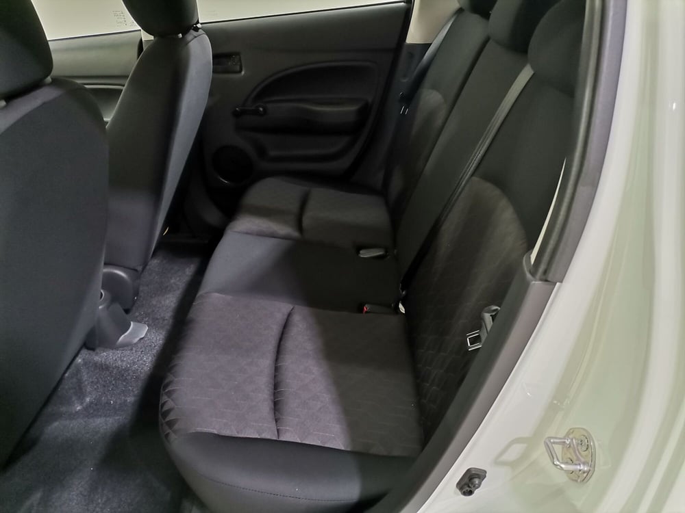 Mitsubishi Space Star nuova a Salerno (9)