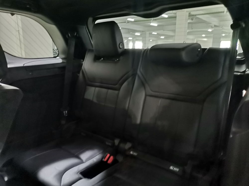 Land Rover Discovery usata a Salerno (11)