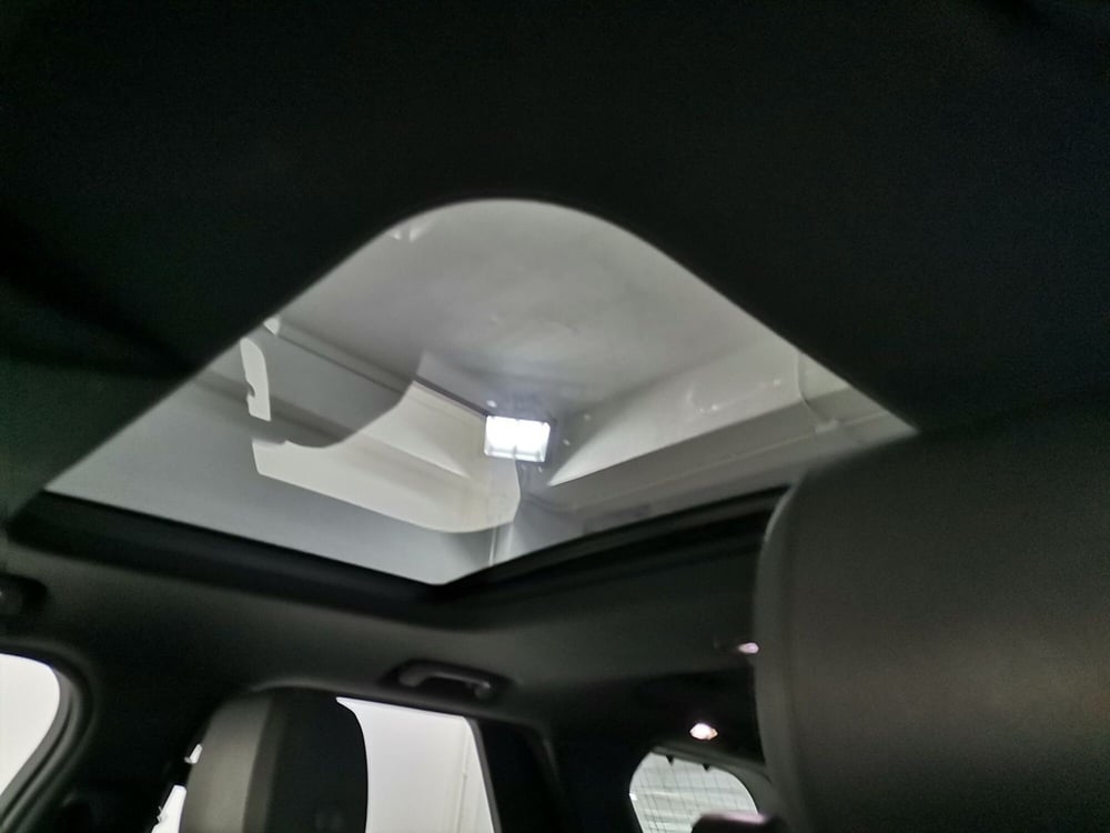 Land Rover Discovery usata a Salerno (12)