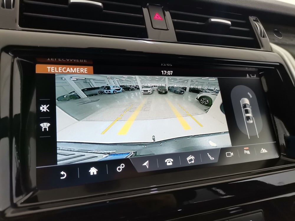 Land Rover Discovery usata a Salerno (13)