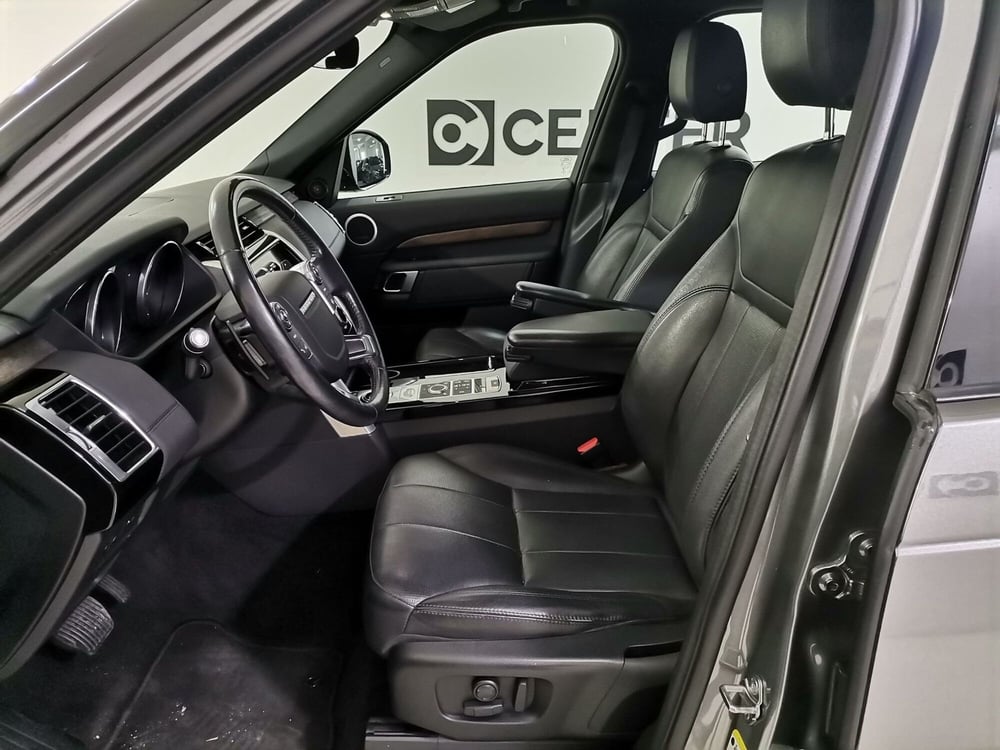 Land Rover Discovery usata a Salerno (9)