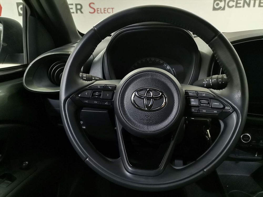 Toyota Aygo X usata a Salerno (8)