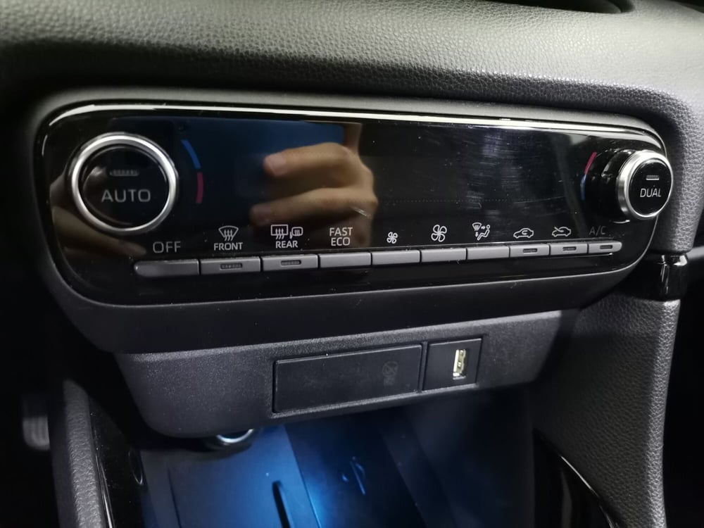Toyota Yaris usata a Salerno (16)