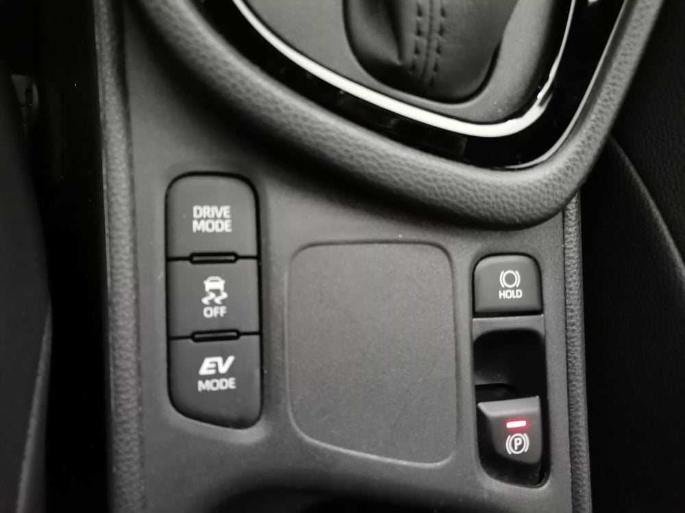 Toyota Yaris usata a Salerno (18)