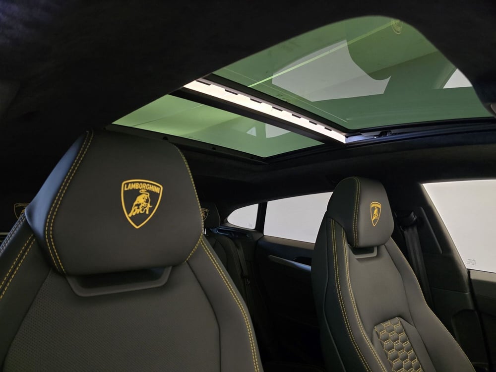 Lamborghini Urus usata a Bologna (15)